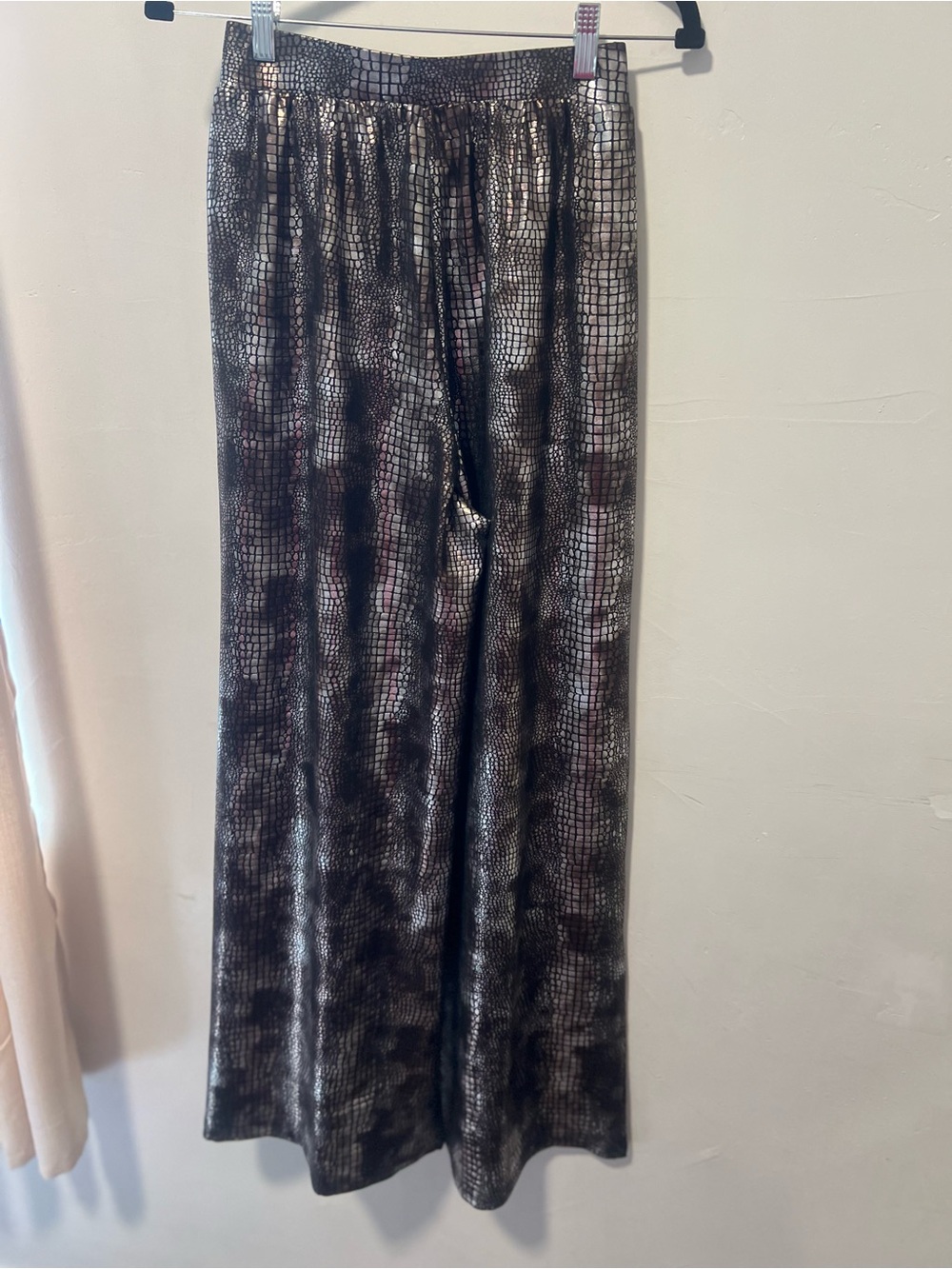 Metallic Croc-Print Wide Leg Pants - Black/Gray